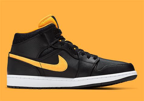 Share yours — take your best photo and share on instagram or twitter with the tag #airjordancollection. Jordan 1 Mid Black University Gold CI9352-001 Release Info ...