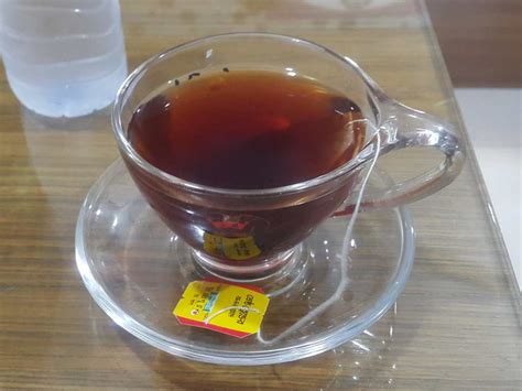 Minum teh chamomile secara teratur dapat membantu menjaga tingkat tekanan darah yang sehat karena membantu mengurangi stres, meningkatkan tidur, dan setengah kelompok mengkonsumsi teh chamomile setiap hari dengan setiap kali makan selama delapan minggu, sementara setengah. Berbahayakah Minum Wedang Jahe Setiap Hari? - DokterSehat