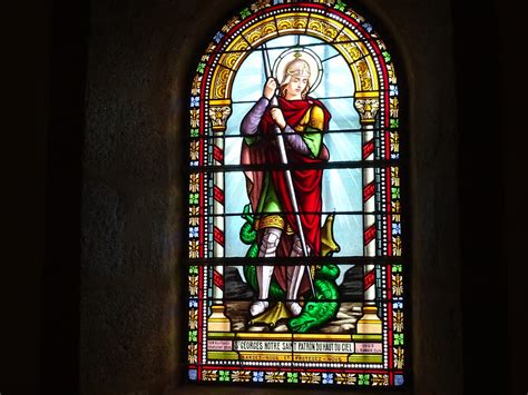 vitrail représentant saint georges terrassant le dragon é… flickr