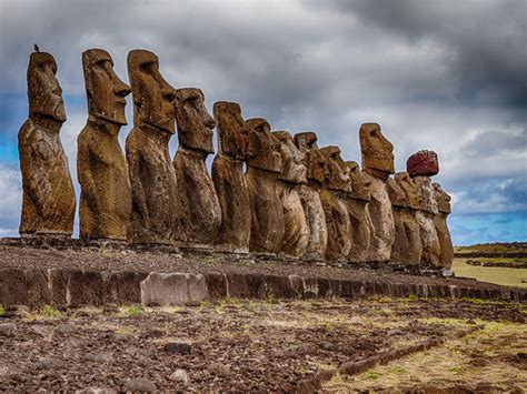 12 Images Of Easter Island We Cant Stop Looking At