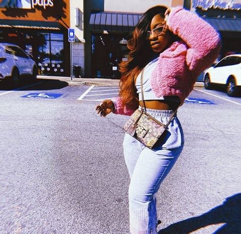 Reginae Carter Celebrates Her St Birthday With A Lingerie Photo Shoot