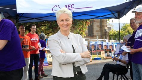 dr kerryn phelps says she has fulfilled her promises youtube