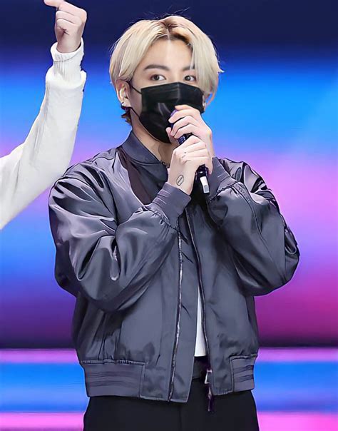 The boys are celebrating the same with bts festa 2021. Fans speculate BTS's Jungkook dyed his hair to prepare for ...