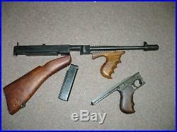 Thompson Submachine Gun Militaria