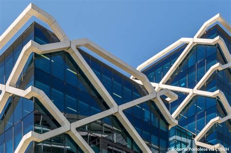 The company offers advisory and capital markets, trading and hedging, funds management, asset finance, financing. Macquarie Bank Centre - The Skyscraper Center