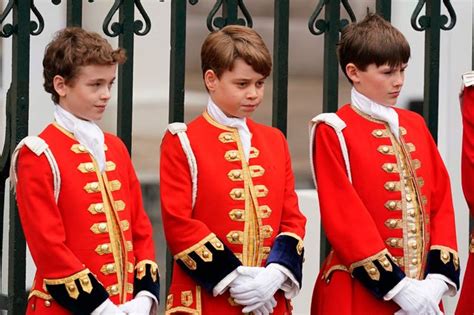 Couronnement De Charles Iii Kate Fait Sensation Avec George