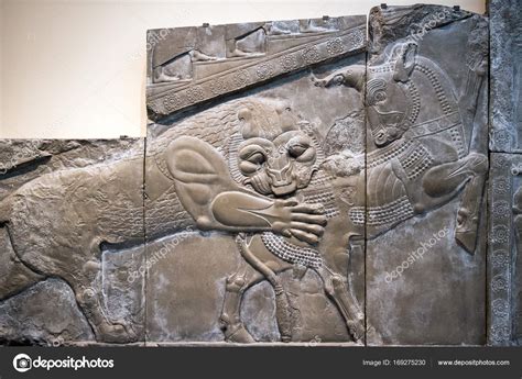 Antigua Escultura De Babilonia Y Asiria De Mesopotamia Foto De Stock