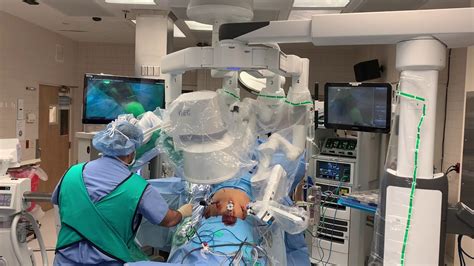 Robot Assisted Cholecystectomy With Intraoperative Cohlangiography