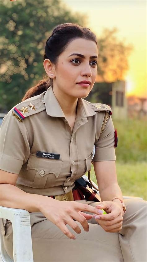 Ladies Police Officer Sitting On Chair Police Officer Sitting On Chair Indian Police Hd