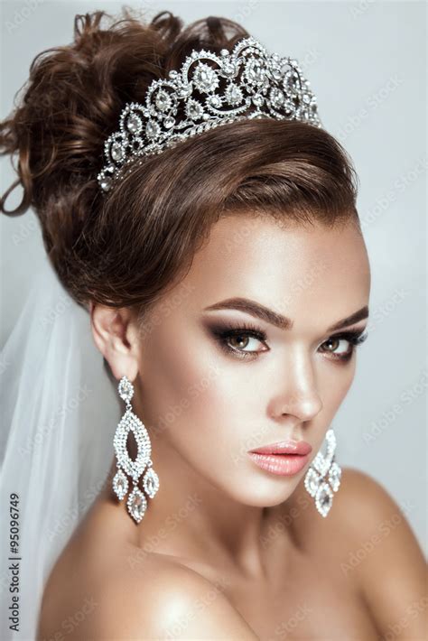Dark Hair Beauty Bride Woman Wedding Portrait Stock Foto Adobe Stock