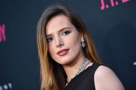 Bella Thorne Nudes Leaked On Twitter After Threat From Hacker Metro News