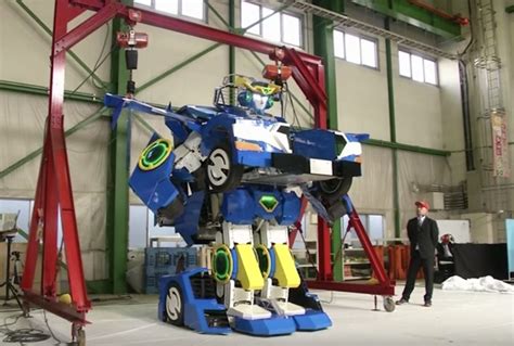 This Video Of A 12 Foot Robot Transforming Into A Car Is Simply Mindblowing