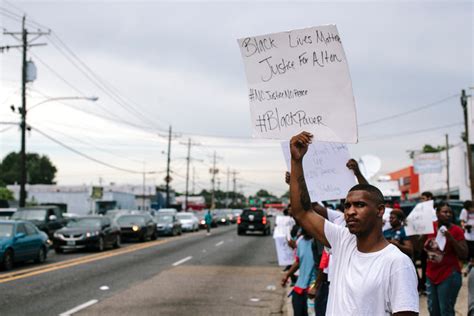 Alton Sterling Shooting In Baton Rouge Prompts Justice Dept Investigation The New York Times