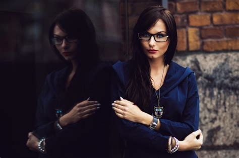 Women Model Glasses Portrait Reflection Brunette Blue Eyes Long Hair Wallpaper Girls