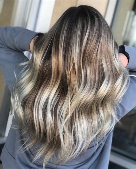 If you decide to get silver highlights on black hair by yourself, remember to get all the necessary equipment and have it nearby you at all times. 42 Stunning Brown Hair with Highlights for 2020