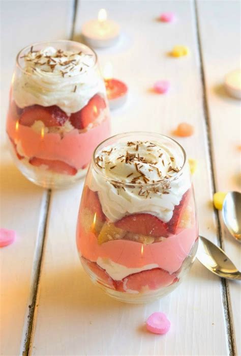 Valentines Day English Custard Trifle For Two ⋆ Its Yummi
