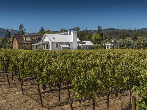 A Contemporary Vineyard Farmhouse 7 Haute Residence By Haute Living