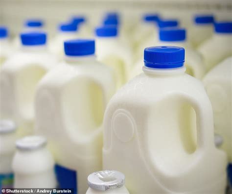 quarter of supermarket milk deliveries unable to get through readsector