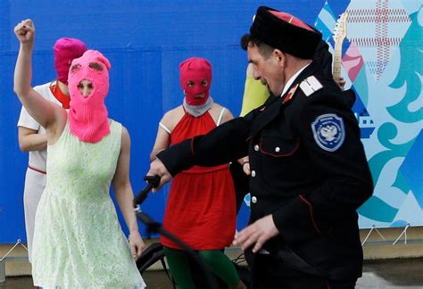 Pussy Riot Whipped By Cossack Militia In Sochi To Stop Performance Video Huffpost The World Post