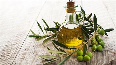 Treating your hair with the oil also improves blood. Hot Oil Treatment for Hair Growth