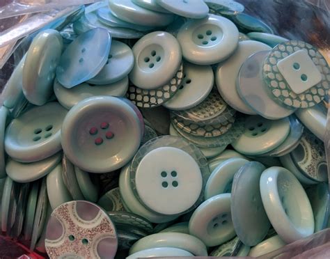 Pack Of 50g Large Aqua Blue Buttons Mixed Sizes Of Various Buttons