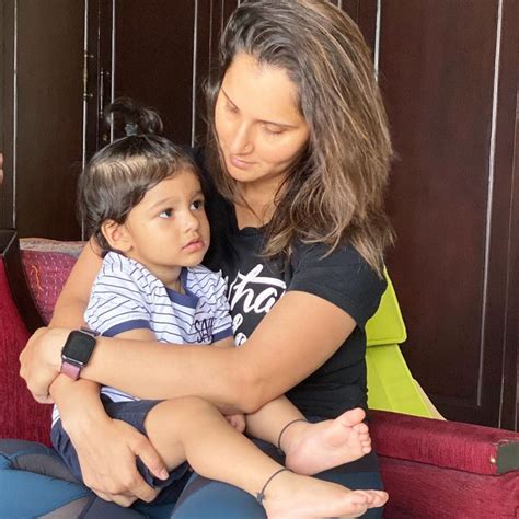 Sania Mirza Shares Adorable Video With Son Reviewitpk