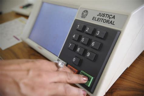 Eleições 2018 veja como será a ordem de votação na urna eletrônica A