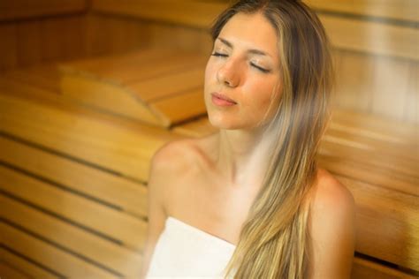 Premium Photo Beautiful Woman Having A Sauna Bath In A Steam Room