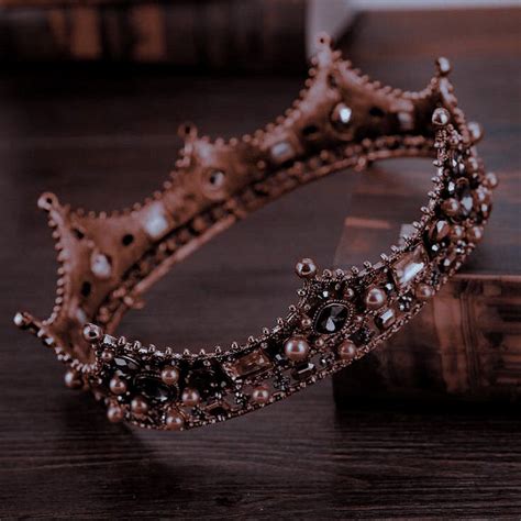 Pin By Priscilla On Lit │ The Shadows Between Us Crystal Crown Tiaras
