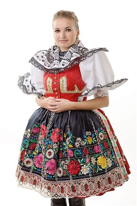 Český Kroj Czech Clothing Traditional Outfits European Costumes