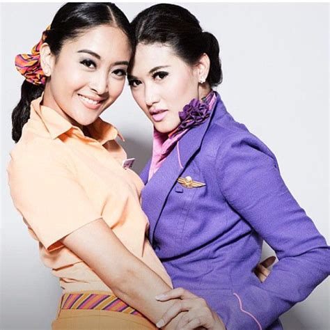 Thai Smile And Thai Airways Stewardesses Thai Airways Sexy Stewardess Airline Uniforms