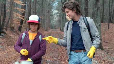 stranger things 2 dustin henderson and steve harrington s friendship is our new favourite