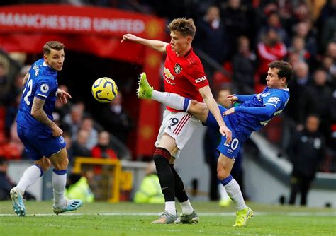 If marcus touched it a little bit it can be his goal, it was no 80 min: Manchester United vs Everton Head To Head Results ...