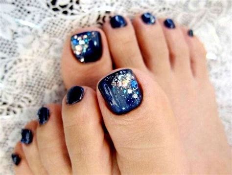 30 Toe Nail Art Designs To Keep Up With Trends Wedding Toe Nails Blue Toe Nails Simple Toe Nails
