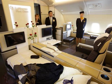 Heres What Its Like To Fly First Class On 10 Different Airlines