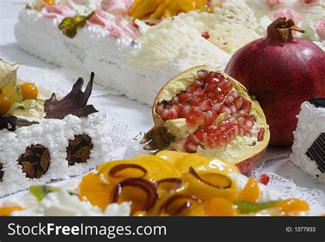 1 Pies Pomegranates Free Stock Photos StockFreeImages