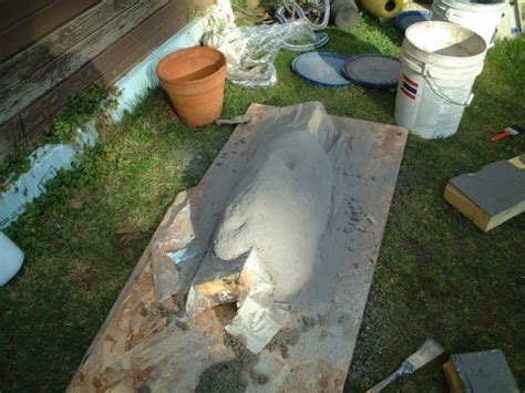 The folks at ehow.com have all the materials such as portland cement, concrete sealer, mold, texture mix, and hollow plastic shape form you need to make diy fake boulders for. Fake Boulders- how to make rocks - Page 2