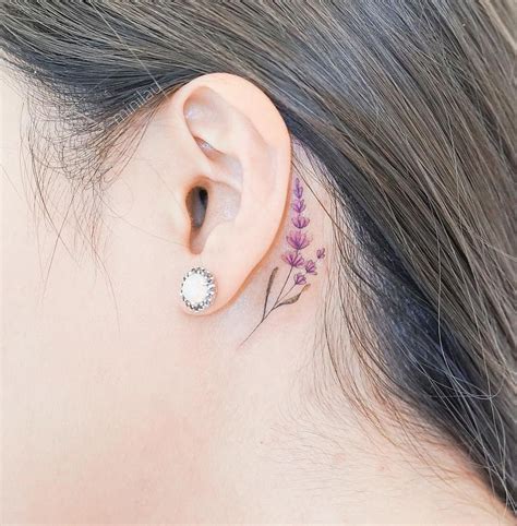 38 Stunning Behind The Ear Tattoos In 2020 Behind Ear Tattoos Flower Tattoo Ear Silhouette