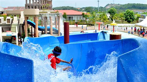 Bayou lagoon water park resort bukit katil melaka studio room with jacuzzi ~ free 2 ticket waterpark (adult) ( waterpark & swimming pool open everyday except tuesday closing for cleaning). Gallery Melaka, Malaysia Resort - Bayou Lagoon Park Resort ...