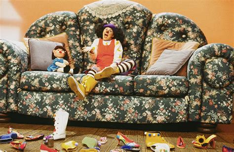 Major bedhead's favorite color is pink. The Big Comfy Couch! : nostalgia