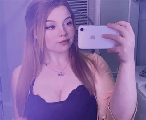 Cant Fully Hide Her Bust Nudes Busty Hide Nude Pics Org