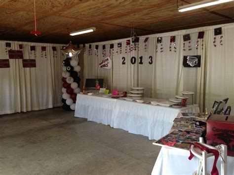 Graduation Party Curtain Draping In Garage Graduation Party Decor