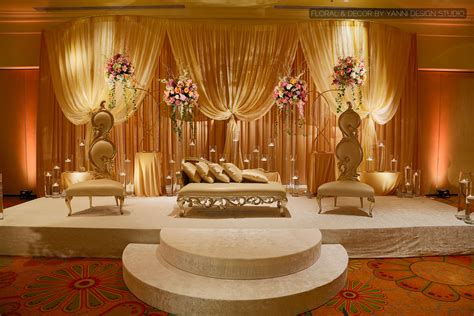 Beautiful Indian Wedding Stage Decor At The Oakbrook Hills Resort In Chicago Wedding Stage
