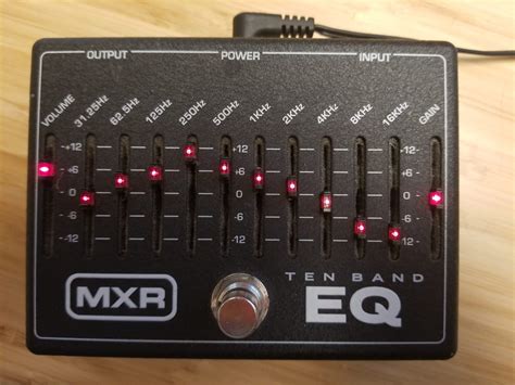 Mxr 10 Band Eq M 108 Equalizer Effects Pedal W Box Eclectic Sounds