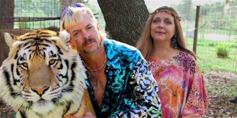 Tiger King Joe Exotic Says He S Over Carole Baskin From Prison