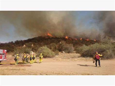 Murrieta Brush Fire Injures Firefighter 100 Contained Murrieta Ca