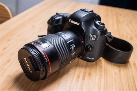canon ef 100mm f 2 8l is usm macro lens review 2020