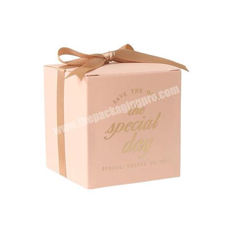 Luxury Paper Candy Box For Wedding Embossing Art Paperboard T Box With Ribbon