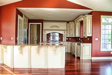 Here's help for choosing wall, cabinet, island and backsplash. Best Kitchen Paint Colors (Ultimate Design Guide ...