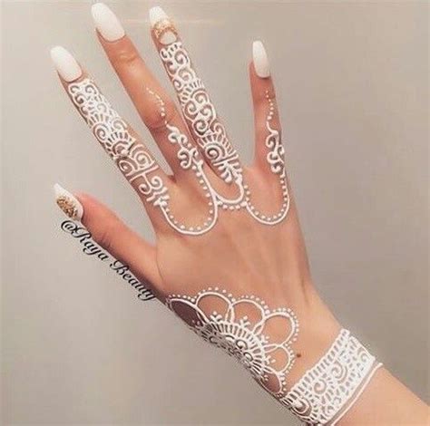 Hasil diatas adalah hasil pencarian dari anda henna tangan simple mp3 dan menurut kami yang paling cocok adalah henna tangan. Gambar Shrlyawengg Berikut Dibawah Koleksi Gambar Henna ...